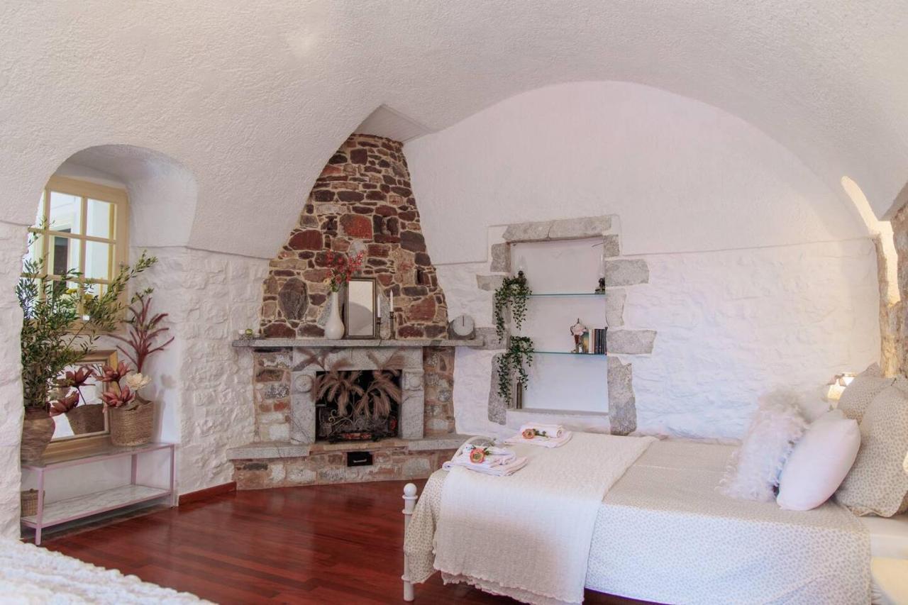 Iliana'S House - Spacious Cave House In The Center Of Areopolis Kültér fotó
